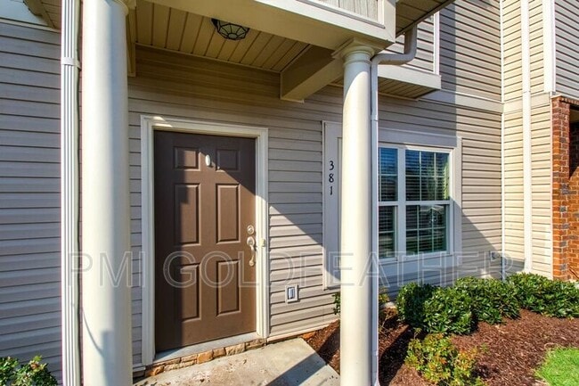 Building Photo - 381 Brooklet Ct