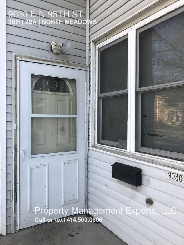 Foto principal - 9030E N 95th St