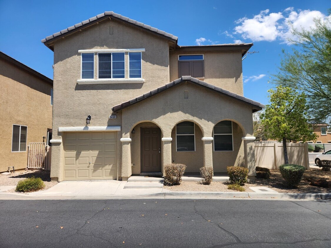 Primary Photo - A Beautiful 3 Bedroom 2 story home in SW. ...