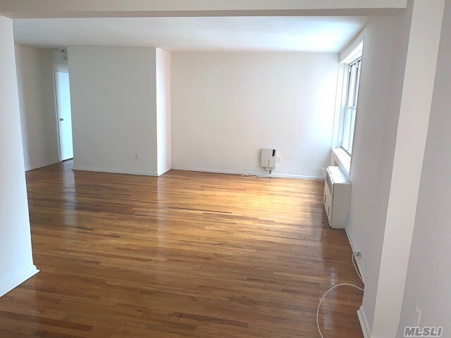 Foto del edificio - 210 Shore Rd