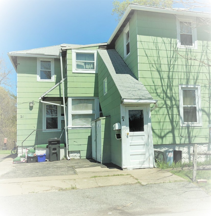 Primary Photo - 21 Water St