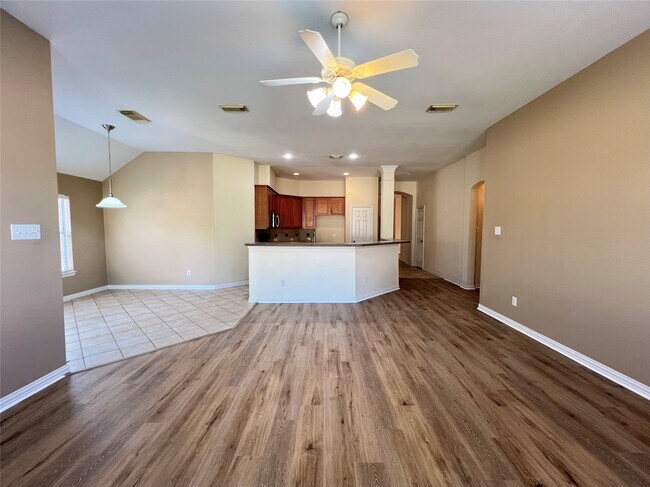 Foto del edificio - 23247 Dewflower Dr