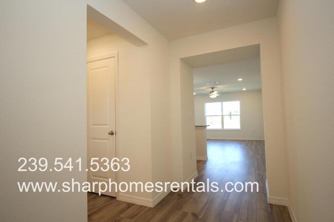 Foto del edificio - 15001 Caspian Tern Ct