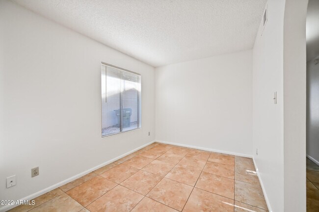 Foto del edificio - 2602 W Winchcomb Dr