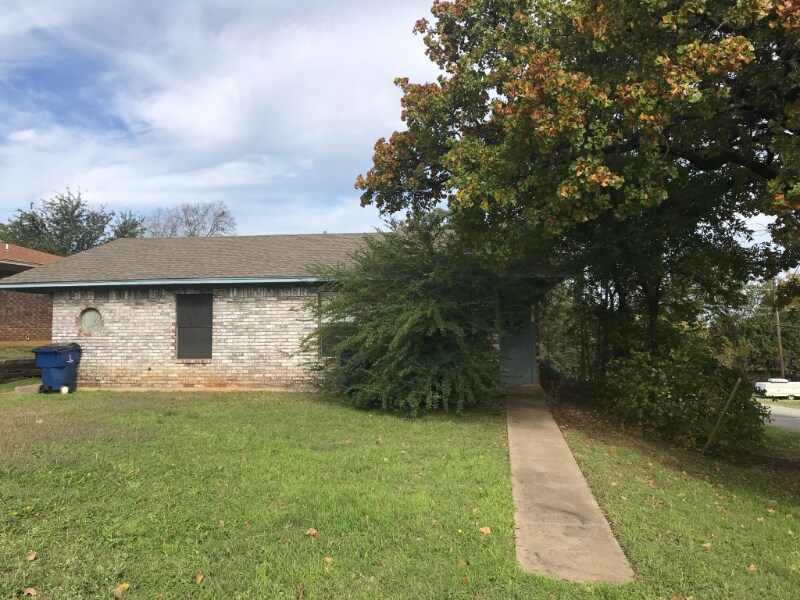1601 W Elm St, Denison, TX 75020 Apartment for Rent in Denison, TX