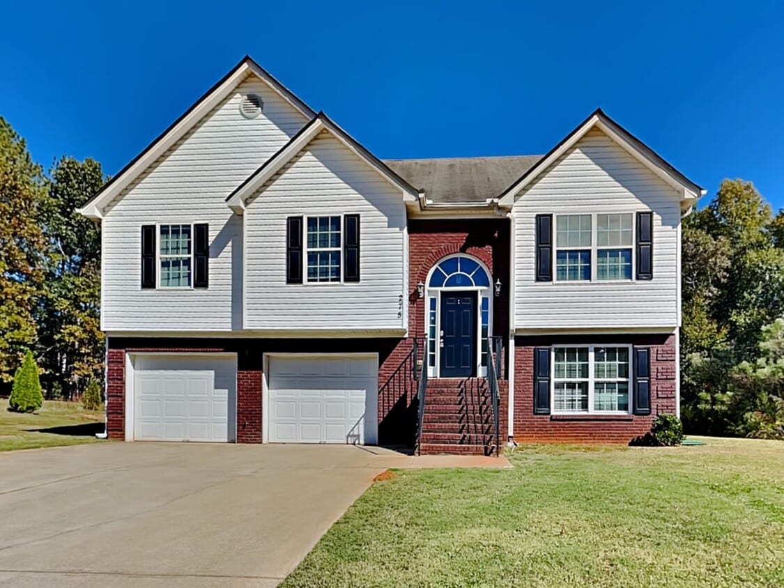 275 Trelawney Ln House Rental in Covington, GA