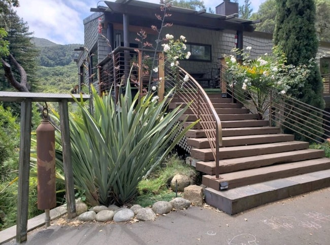 Foto del edificio - 29090 Robinson Cyn Rd