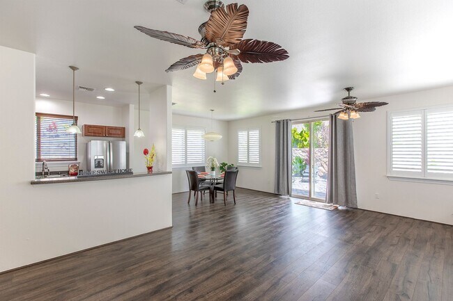 Building Photo - Pet Friendly SOLAR Energy Single Family Ho...