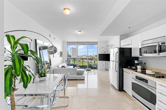 Foto del edificio - 90 SW 3rd St