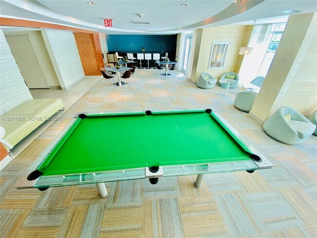Foto del edificio - 950 Brickell Bay Dr