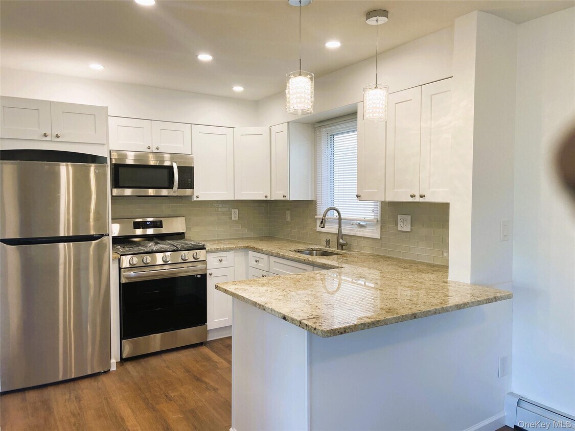 Foto principal - 473 Franklin Blvd