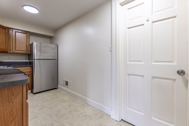 Foto del edificio - 182 W Warrington Ave