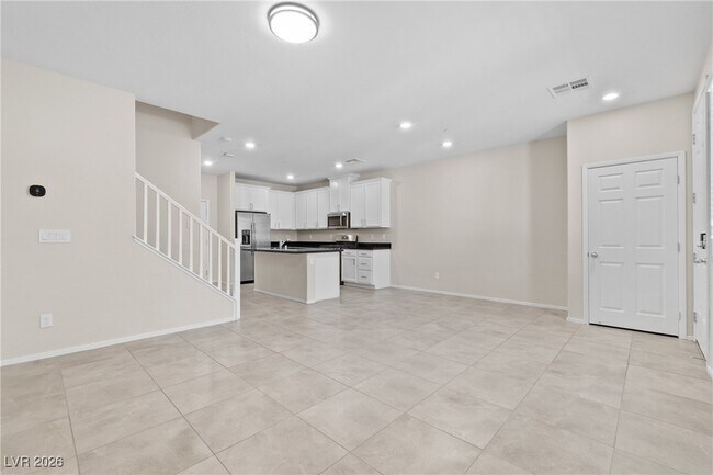 Foto del edificio - 6243 Milford Sound St