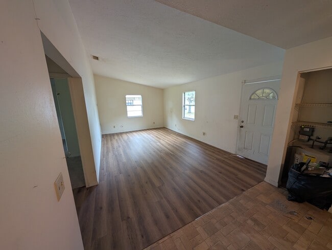 Building Photo - 11851 Illinois St