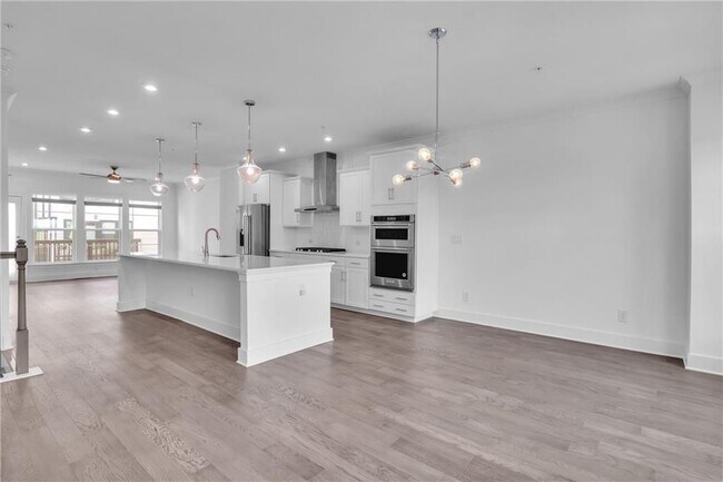 Foto del edificio - 545 Whitlox Rd NW