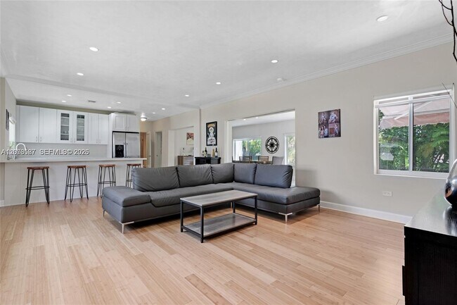Foto del edificio - 535 SW 39th Ave