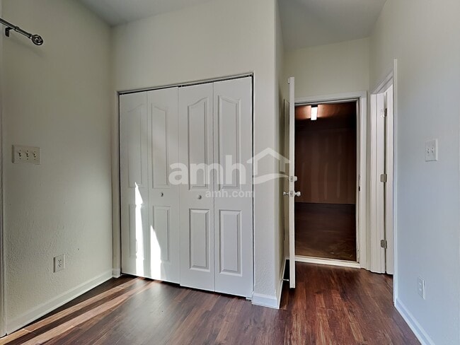 Building Photo - 2604 Oasis Ln