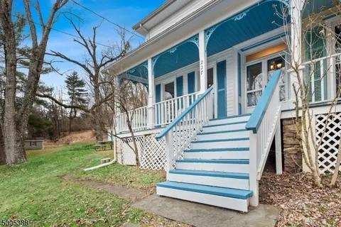 Building Photo - 227 Milford Mt Pleasant Rd