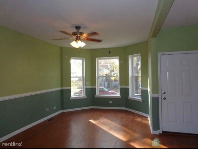 Building Photo - 7217 S Perry Ave