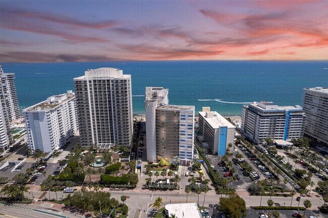 Foto del edificio - 4100 Galt Ocean Dr