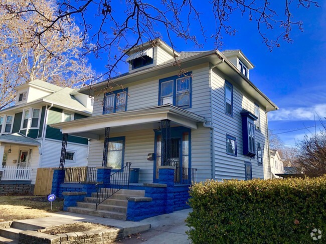 House from the Street - 1004 S Walnut St