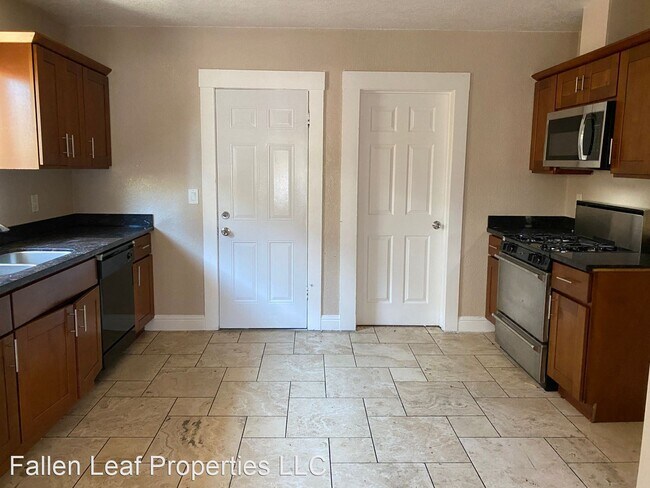 Foto del edificio - 2 br, 1 bath House - 6115 Harmon Ave
