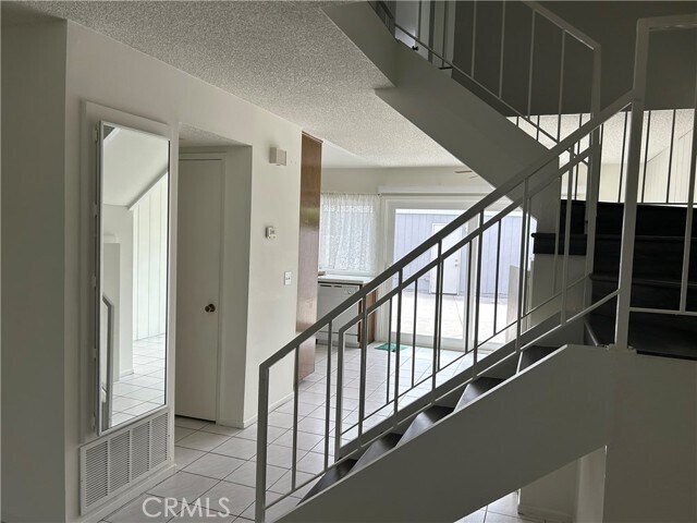 Foto del edificio - 1005 Broken Creek Ln