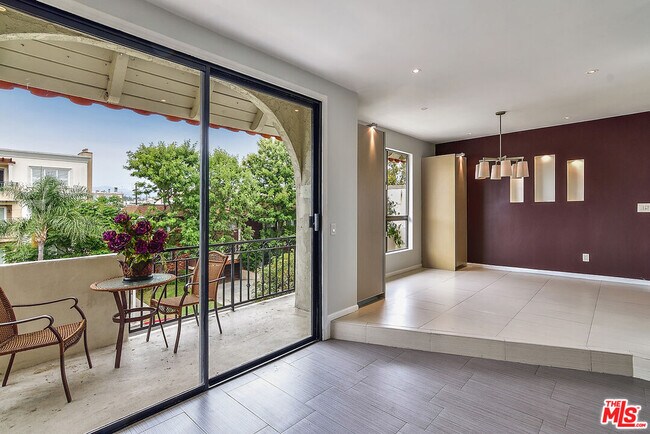 Foto del edificio - 11920 Dorothy St