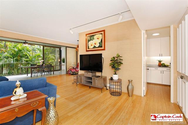 Building Photo - 4999 Kahala Ave