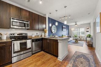 Building Photo - 131 Ponce