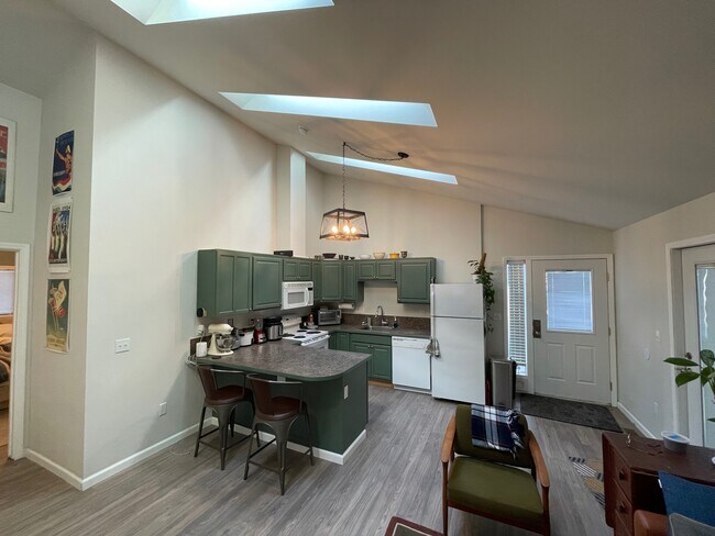 Foto del edificio - 610 S Ray St