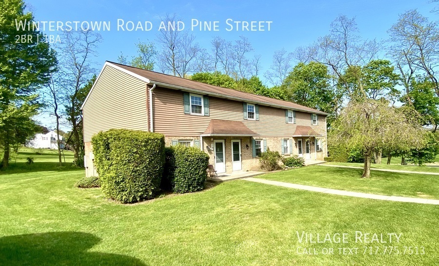 Foto principal - Large 2-Bedroom Townhome in Red Lion! Pati...