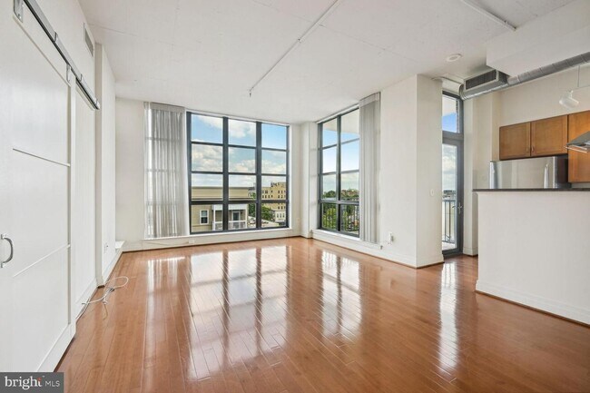 Foto del edificio - 2020 12th St NW