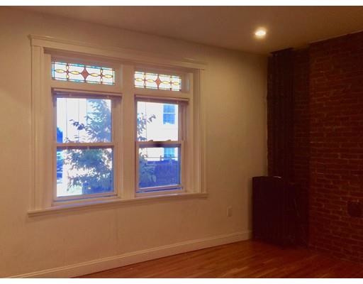 Building Photo - 16 Devens St