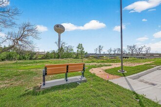 Building Photo - 10719 Mason Rd