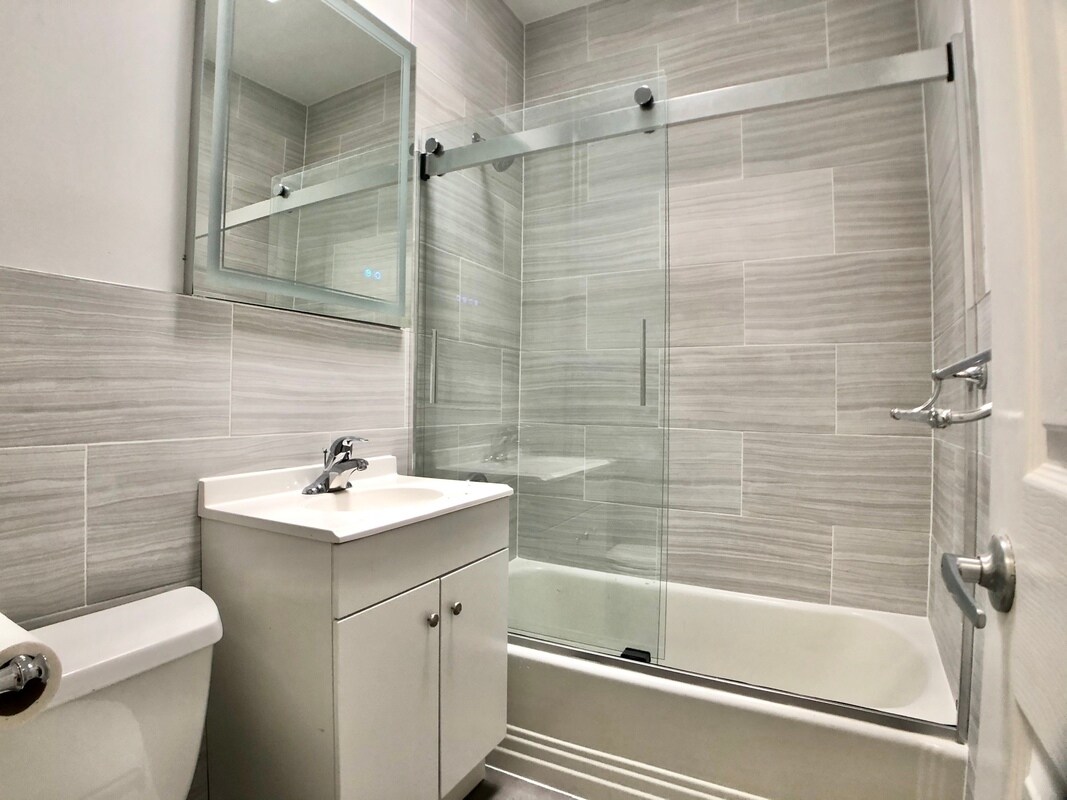 Bathroom - 439 W 53rd St