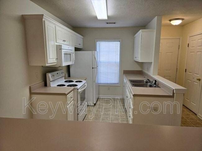 Foto del edificio - 2218 Bridgeton Rd