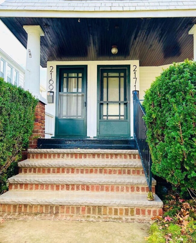 Foto del edificio - 2171 Carabel Ave