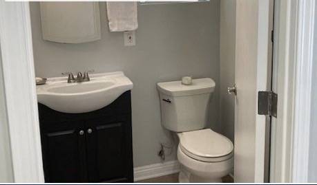 Foto del edificio - 4276 Kenyon Ave