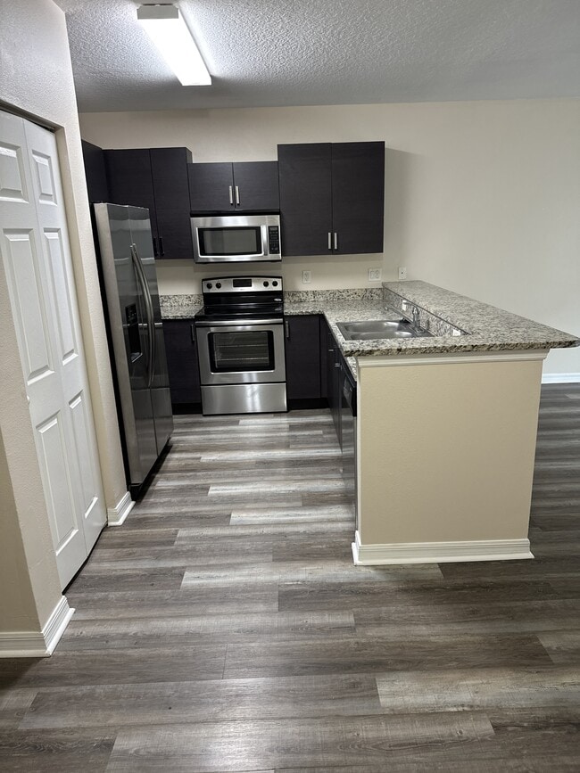 Building Photo - 7520 39th Terrace N
