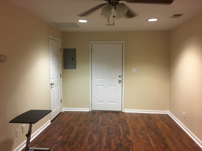 Foto del edificio - 714 Broad St