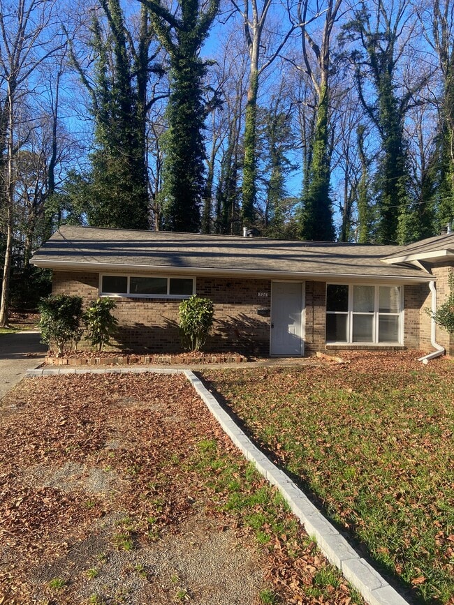 Photo - 526 Blendwood Dr House