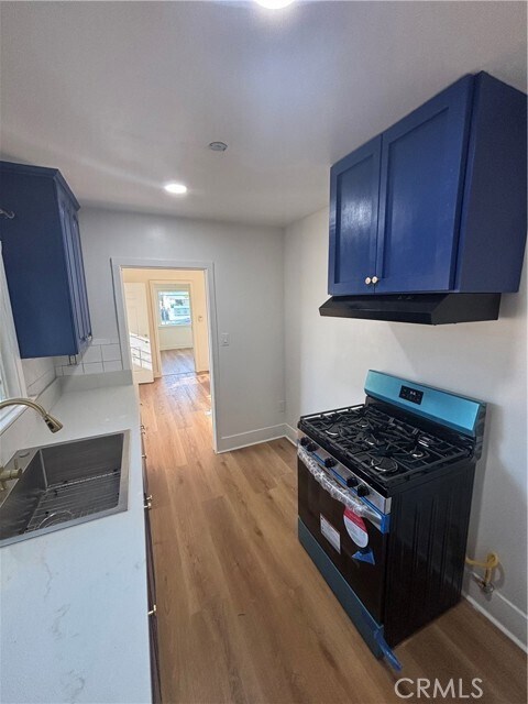 Foto del edificio - 950 E 48th St