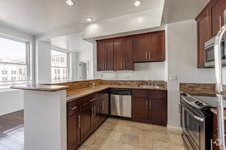 2BR, 2BA - 1,023SF - KITCHEN - Chester Williams Building