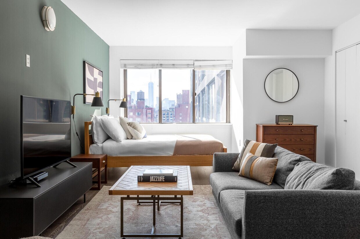 Primary Photo - The Chelsea, 160 W 24th St