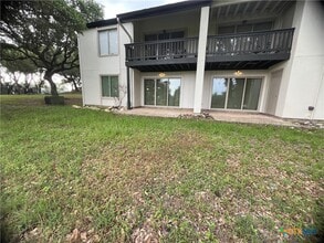 Building Photo - 1033 Parkview Dr
