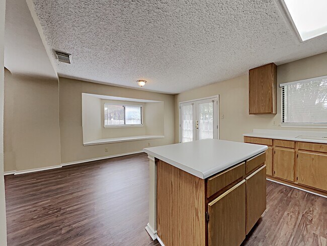 Foto del edificio - 2127 Fox Meadow Drive