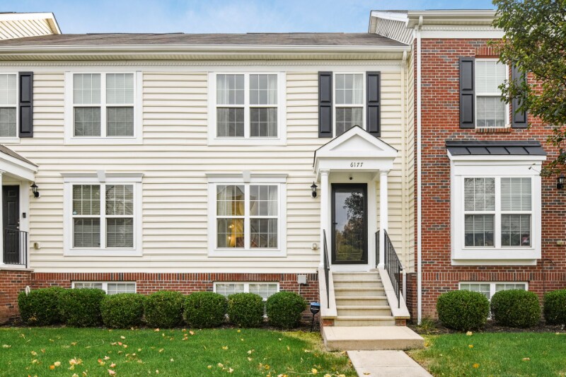 Foto principal - 6177 Needletail Rd