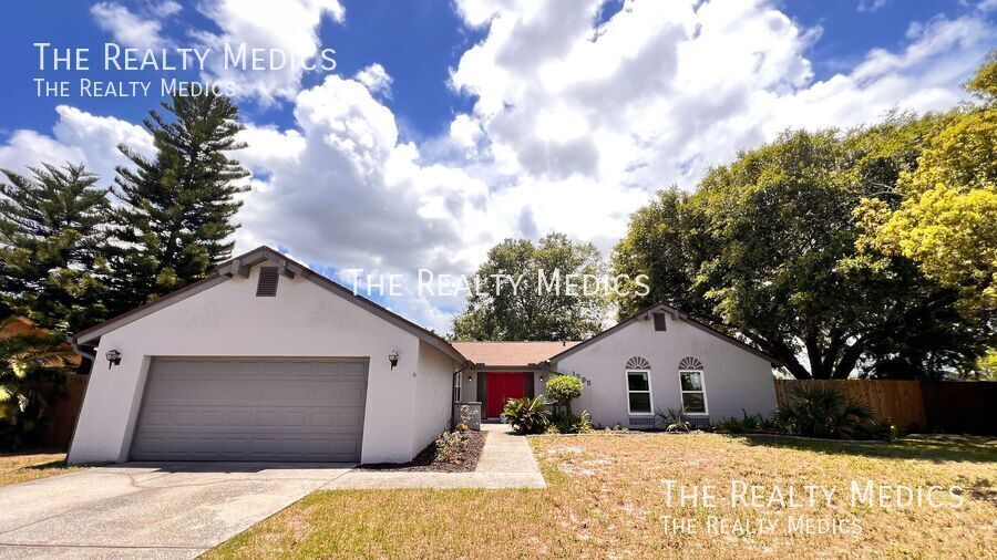 Primary Photo - 1295 Madelena Ave