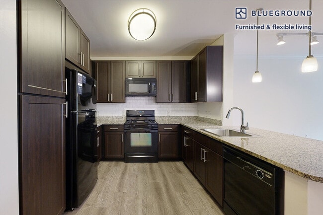 Foto del edificio - 80 N Central Ave